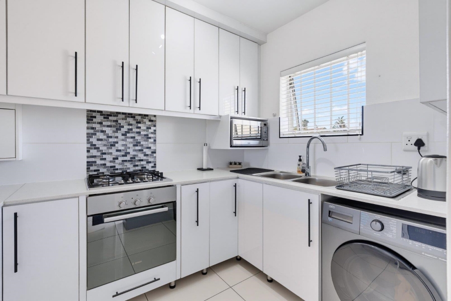 2 Bedroom Property for Sale in Milnerton Western Cape
